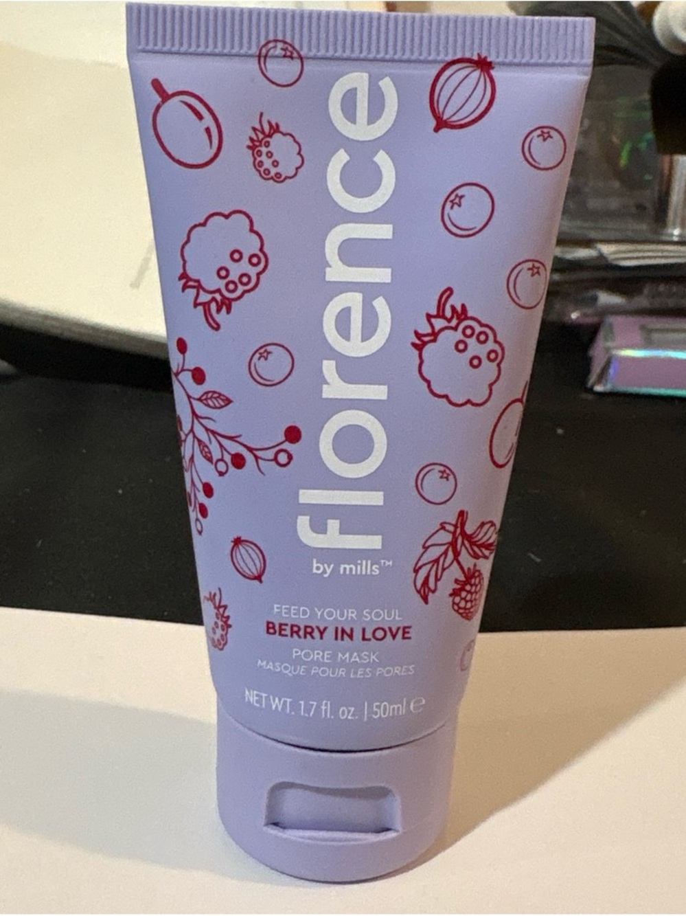florence by mills Berry in Love Pore Mask – Lavender